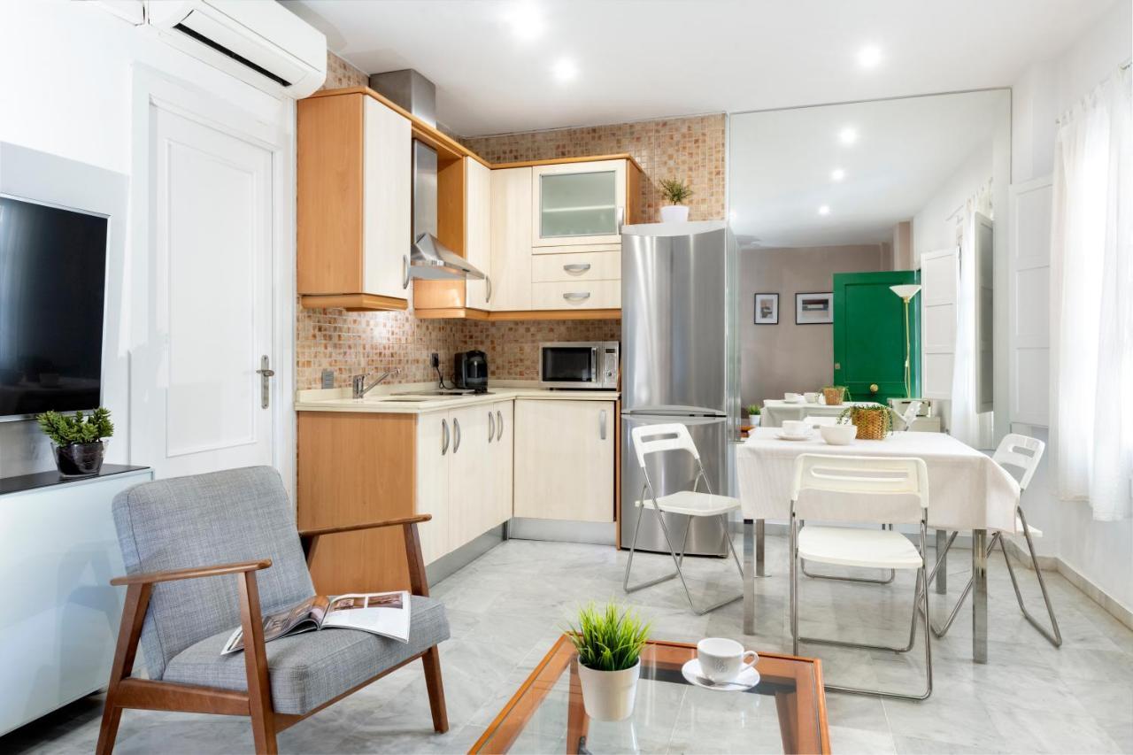 Apartamento Con Terraza En Sevilla Centro By Rent Me エクステリア 写真